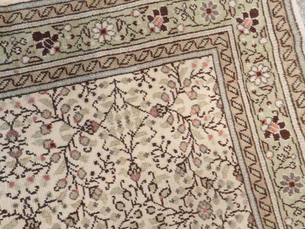 Vintage Turkish Sivas Rug, No.16812 - Staging