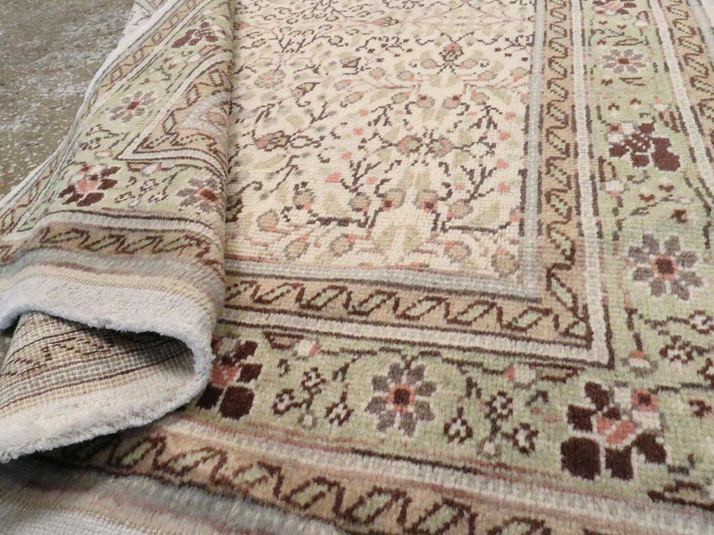 Vintage Turkish Sivas Rug, No.16812 - Staging