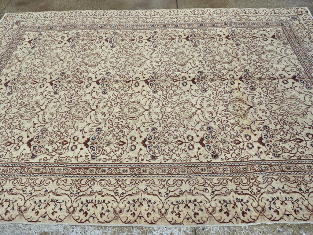 Vintage Turkish Sivas Carpet, No.16818 - Staging
