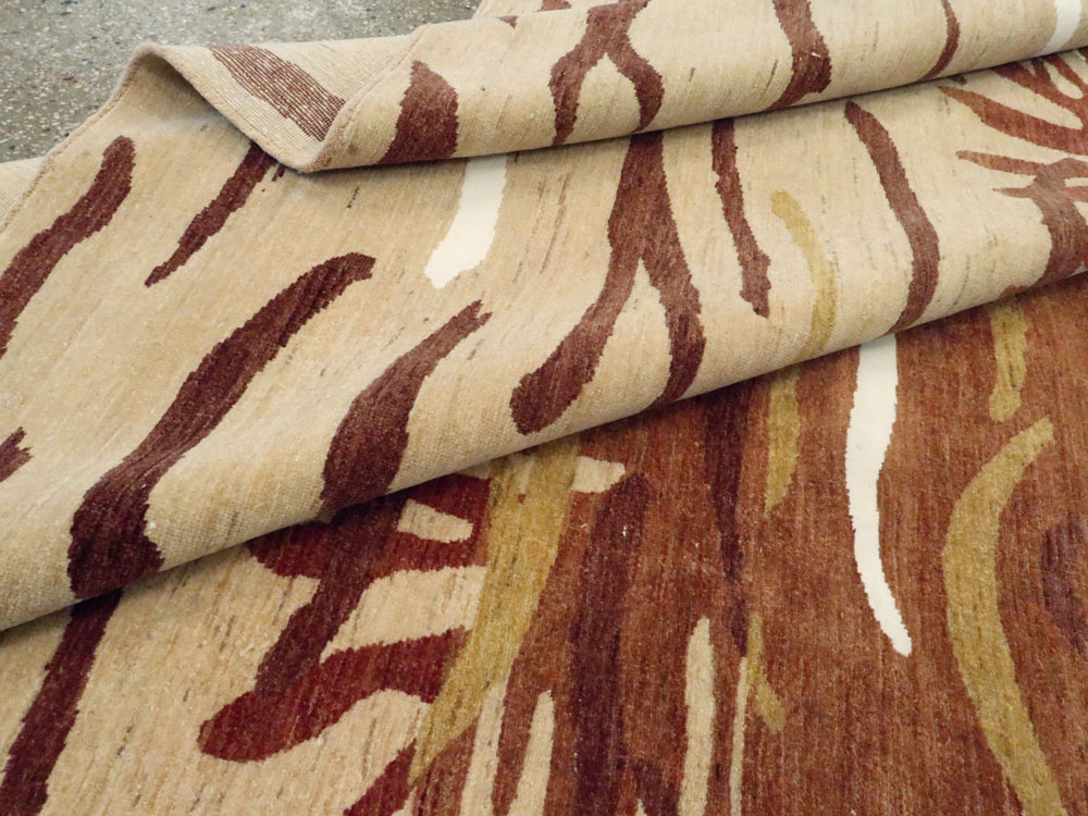 Modern Persian Tabriz Carpet, No.16856 - Staging