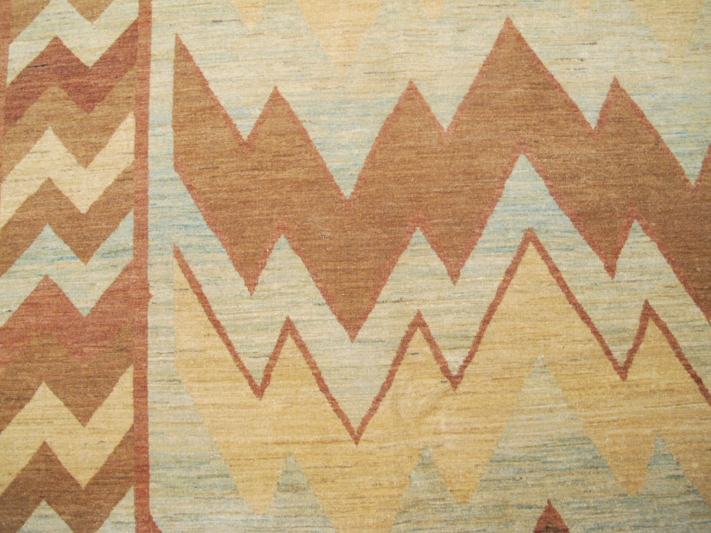 Modern Persian Tabriz Carpet, No.16858 - Staging