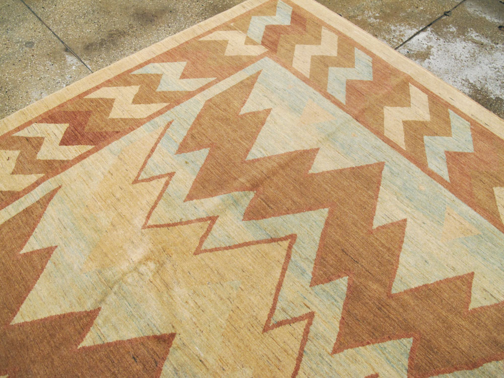 Modern Persian Tabriz Carpet, No.16858 - Staging