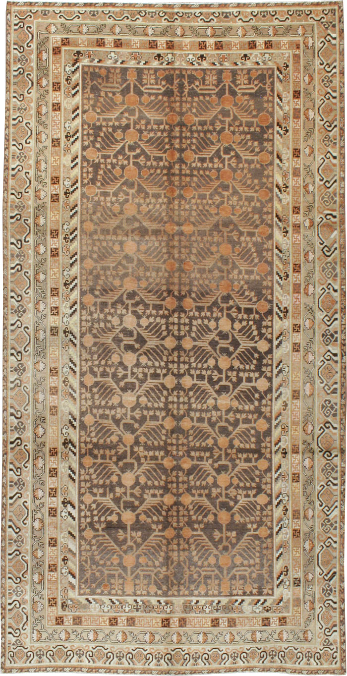 Antique East Turkestan Khotan Carpet, No.16875 - Staging