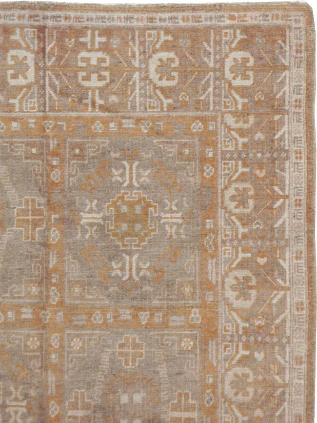 Vintage East Turkestan Khotan Rug, No.16897 - Staging