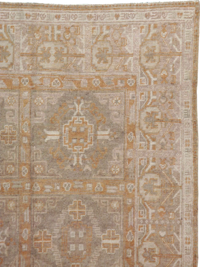 Vintage East Turkestan Khotan Rug, No.16897 - Staging