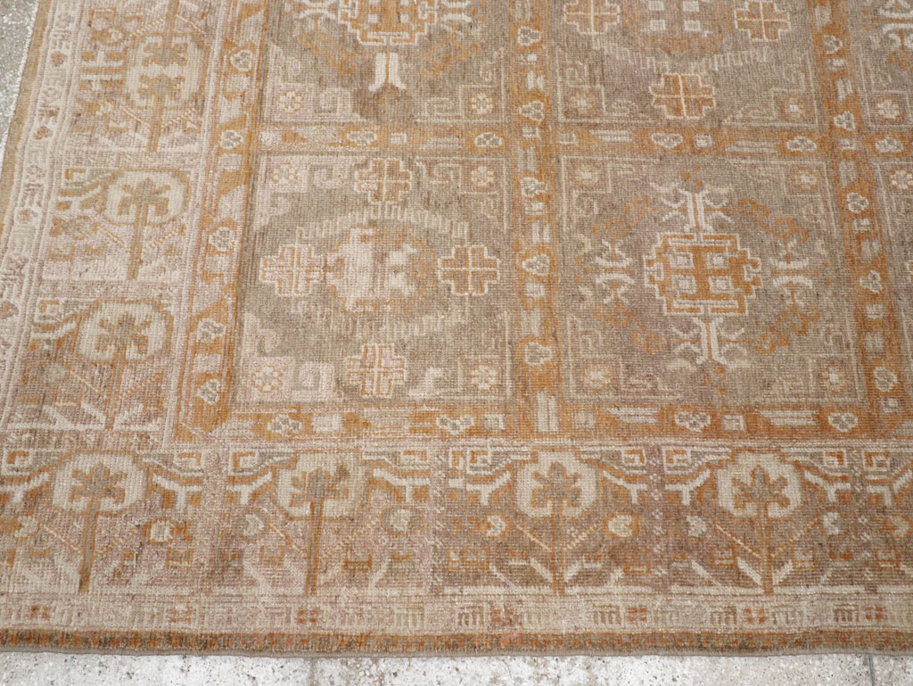 Vintage East Turkestan Khotan Rug, No.16897 - Staging