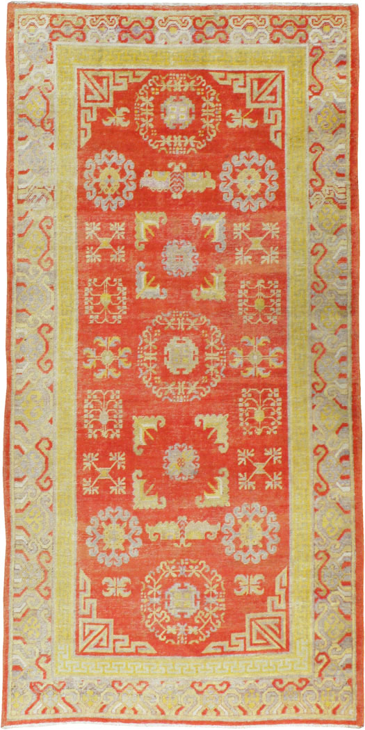 Antique Khotan Rug, No.16909 - Staging