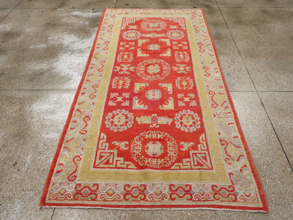 Antique Khotan Rug, No.16909 - Staging