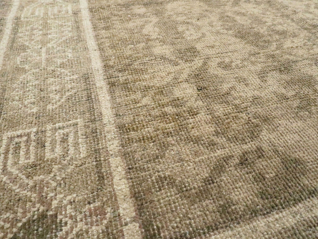 Vintage East Turkestan Khotan Rug, No.16920 - Staging