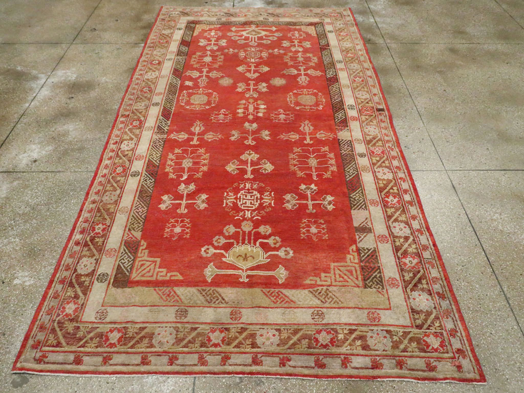 Vintage East Turkestan Khotan Carpet, No.16923 - Staging