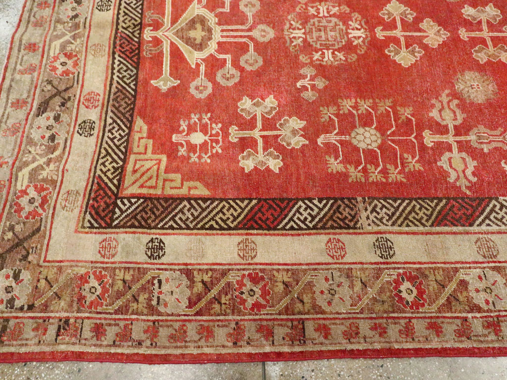 Vintage East Turkestan Khotan Carpet, No.16923 - Staging