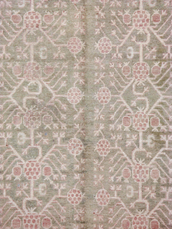 Vintage East Turkestan Khotan Carpet, No.16938 - Staging