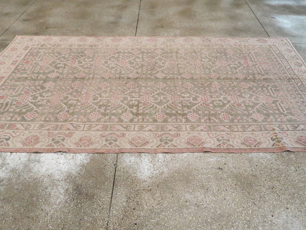 Vintage East Turkestan Khotan Carpet, No.16938 - Staging