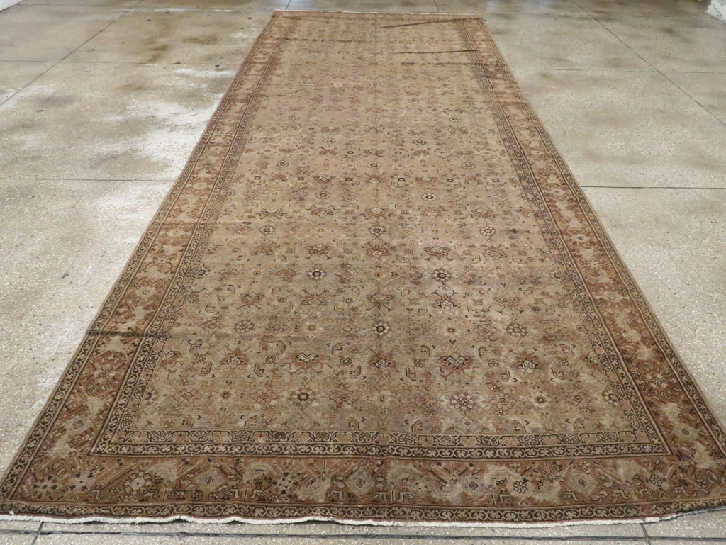 Antique Persian Malayer Gallery Carpet, No.16947 - Staging