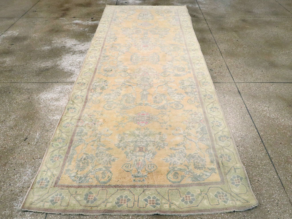 Vintage Indian Cotton Agra Wide Gallery Runner , No.17048 - Staging