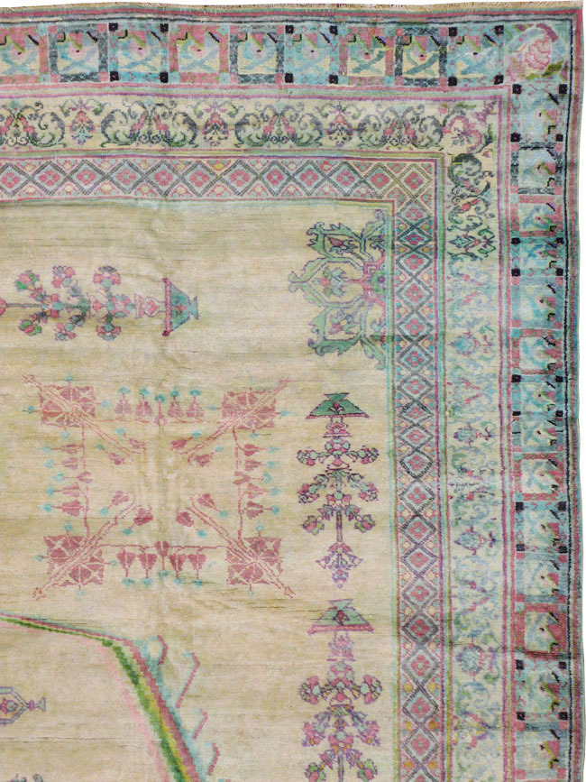Antique Indian Agra Carpet, No.17052 - Staging