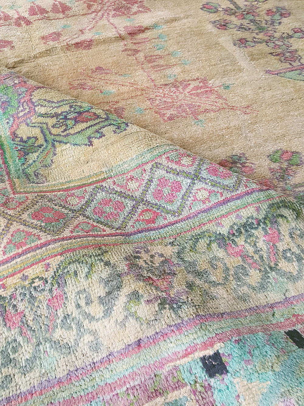 Antique Indian Agra Carpet, No.17052 - Staging