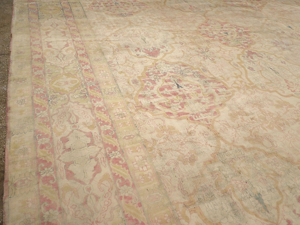 Antique Indian Lahore Carpet, No.17060 - Staging