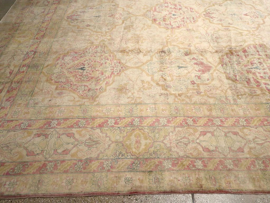 Antique Indian Lahore Carpet, No.17060 - Staging