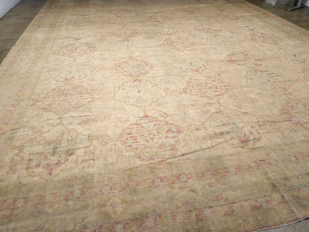 Antique Indian Lahore Carpet, No.17060 - Staging
