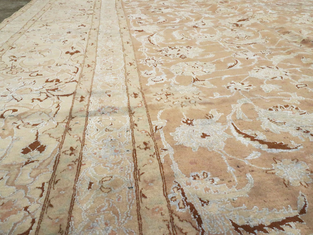 Vintage Persian Nain Carpet, No.17092 - Staging