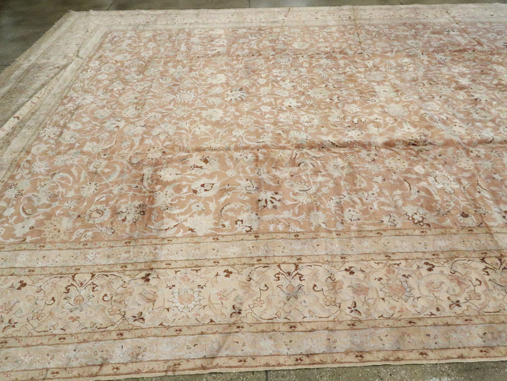 Vintage Persian Nain Carpet, No.17092 - Staging