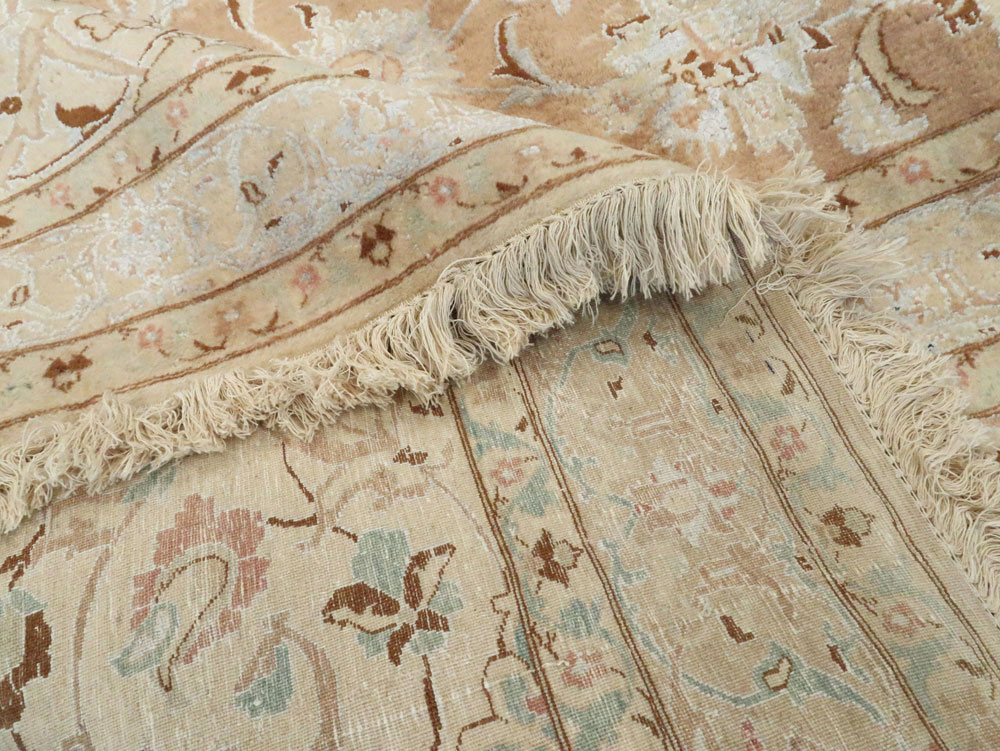 Vintage Persian Nain Carpet, No.17092 - Staging