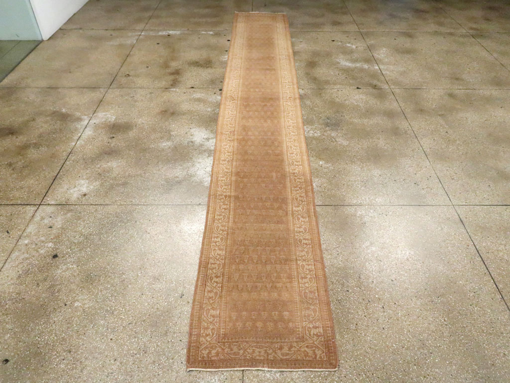 Antique Indian Amritsar Runner, No.17101 - Staging