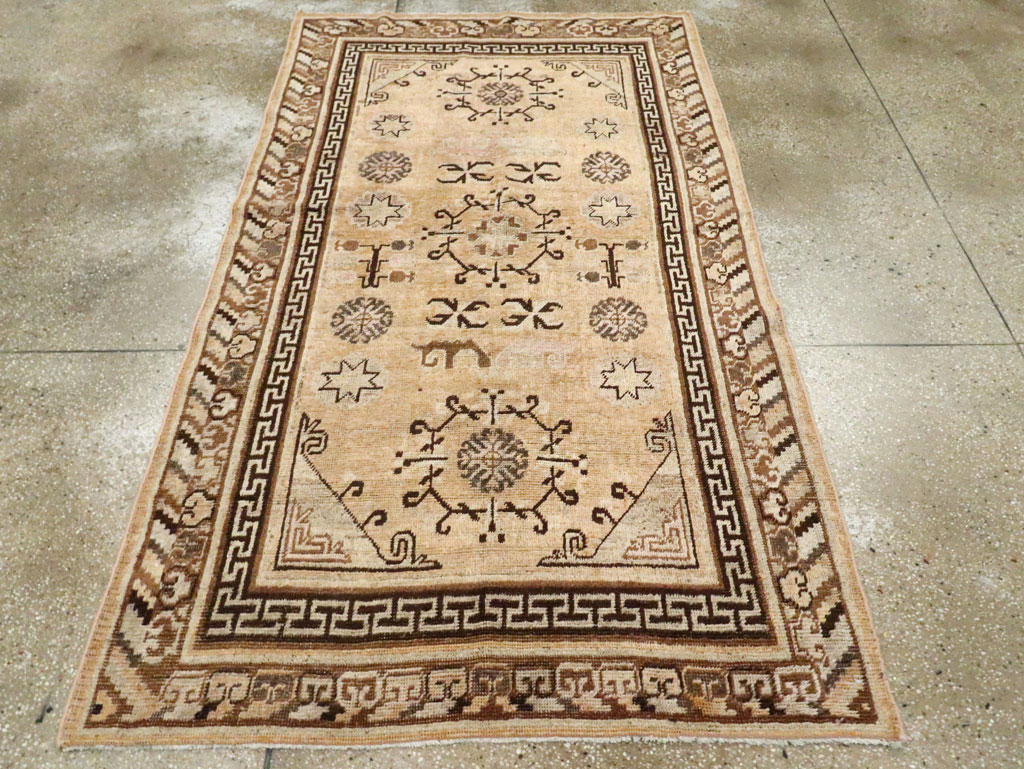 Antique East Turkestan Khotan Rug, No.17128 - Staging