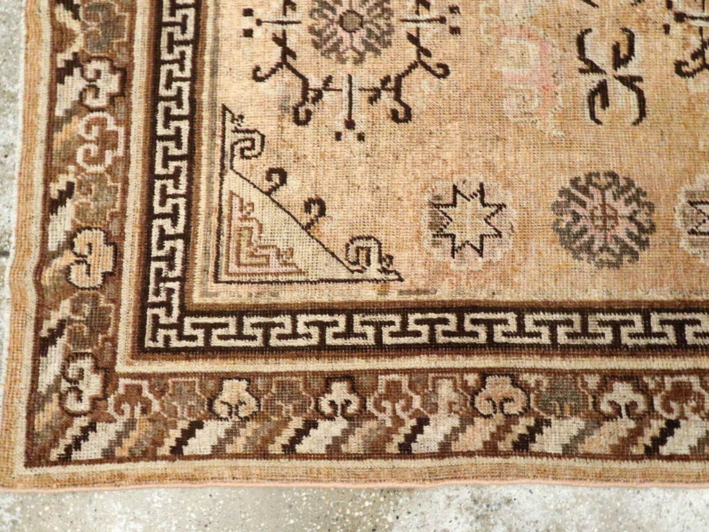 Antique East Turkestan Khotan Rug, No.17128 - Staging