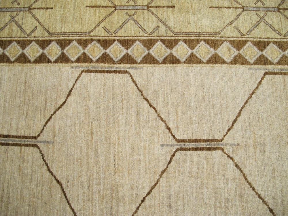 Vintage Persian Tabriz Modernist Carpet, No.17156 - Staging