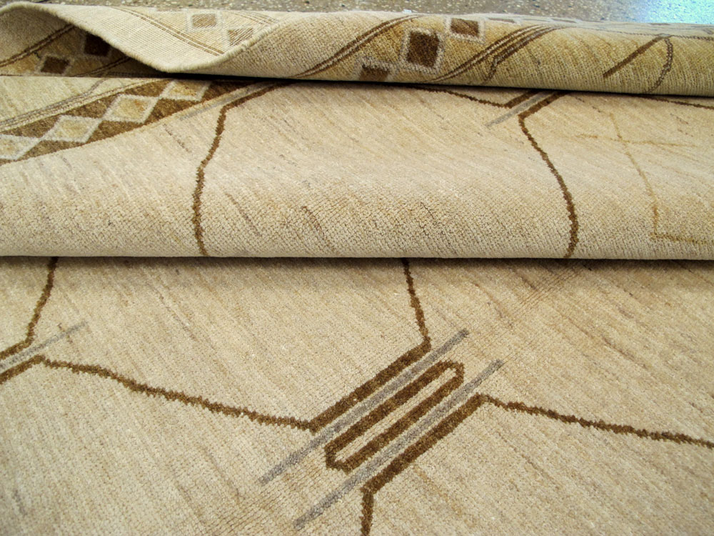 Vintage Persian Tabriz Modernist Carpet, No.17156 - Staging