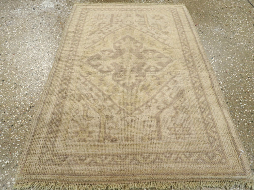Antique Turkish Oushak Rug, No.17227 - Staging