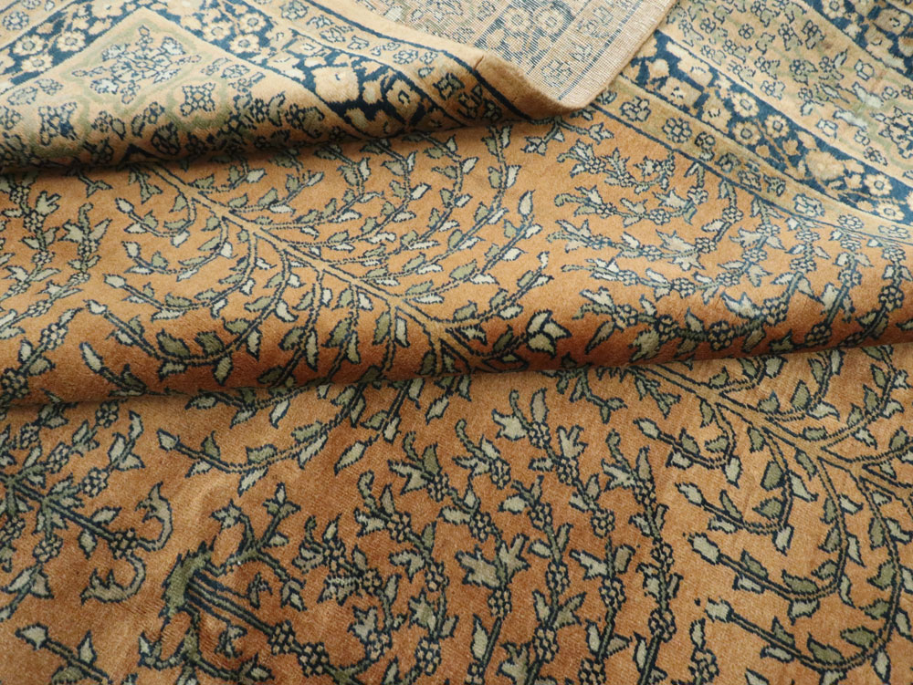 Vintage Indian Lahore Carpet, No.17253 - Staging