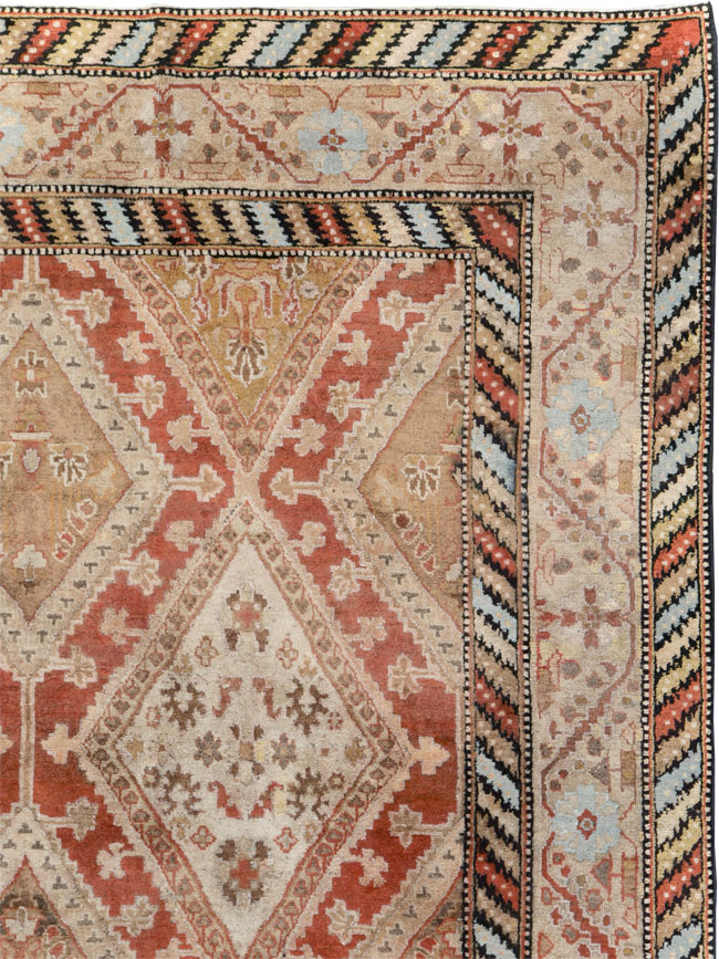 Vintage Indian Lahore Room Size Carpet, No.17256 - Staging