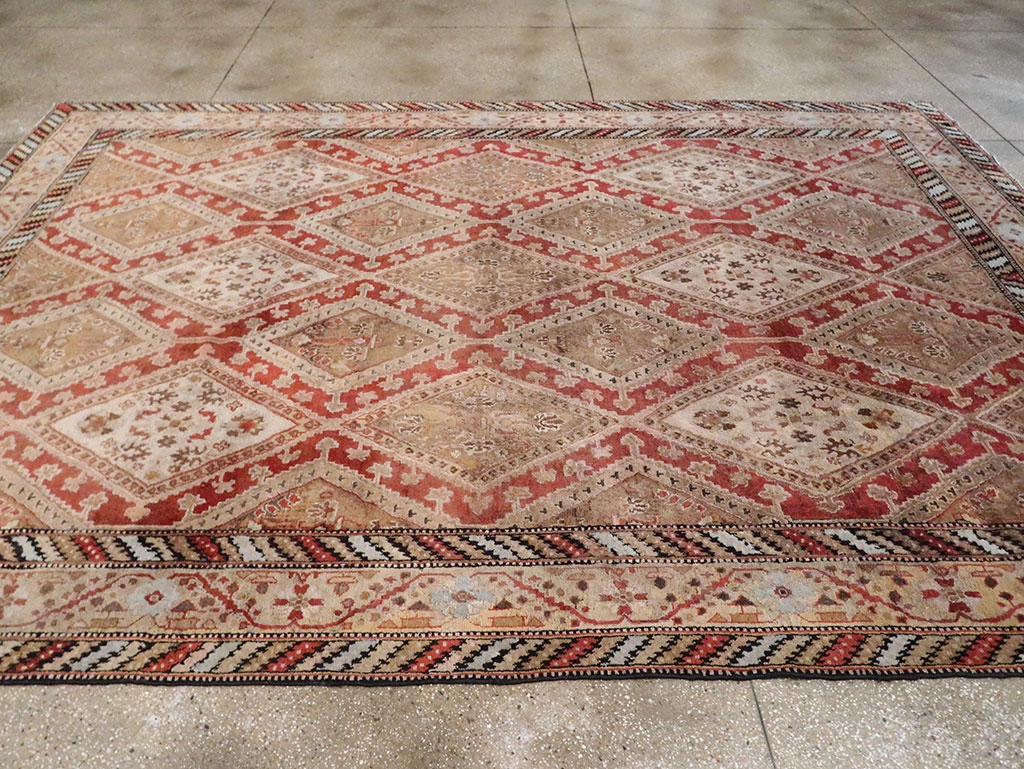 Vintage Indian Lahore Room Size Carpet, No.17256 - Staging