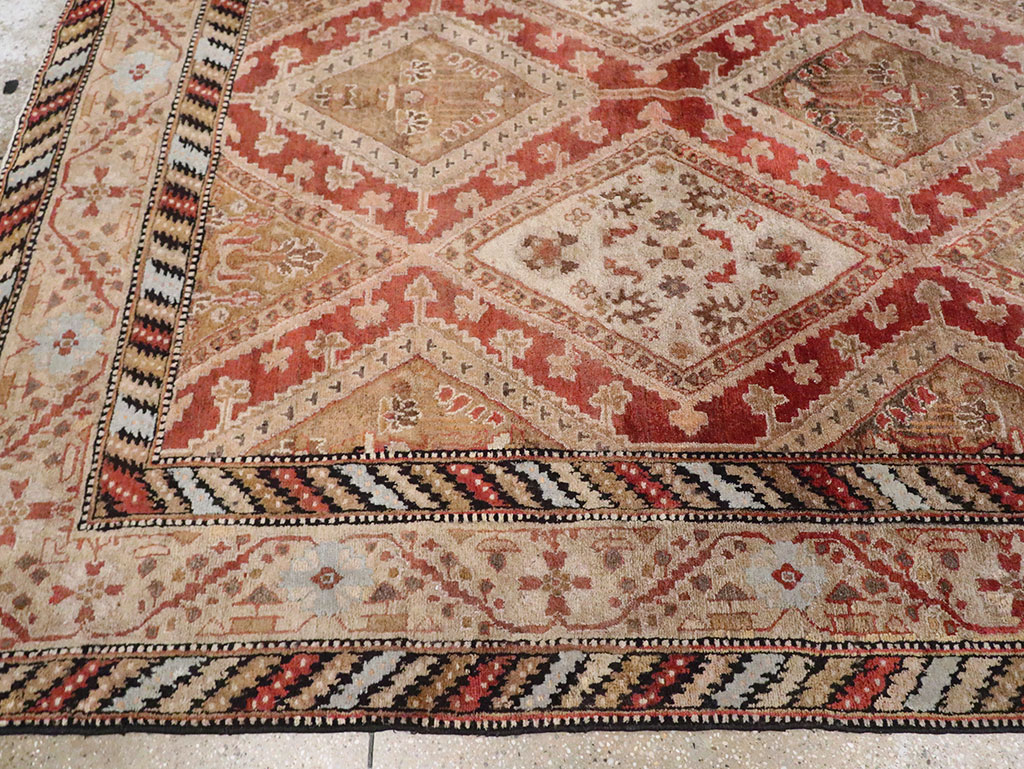 Vintage Indian Lahore Room Size Carpet, No.17256 - Staging