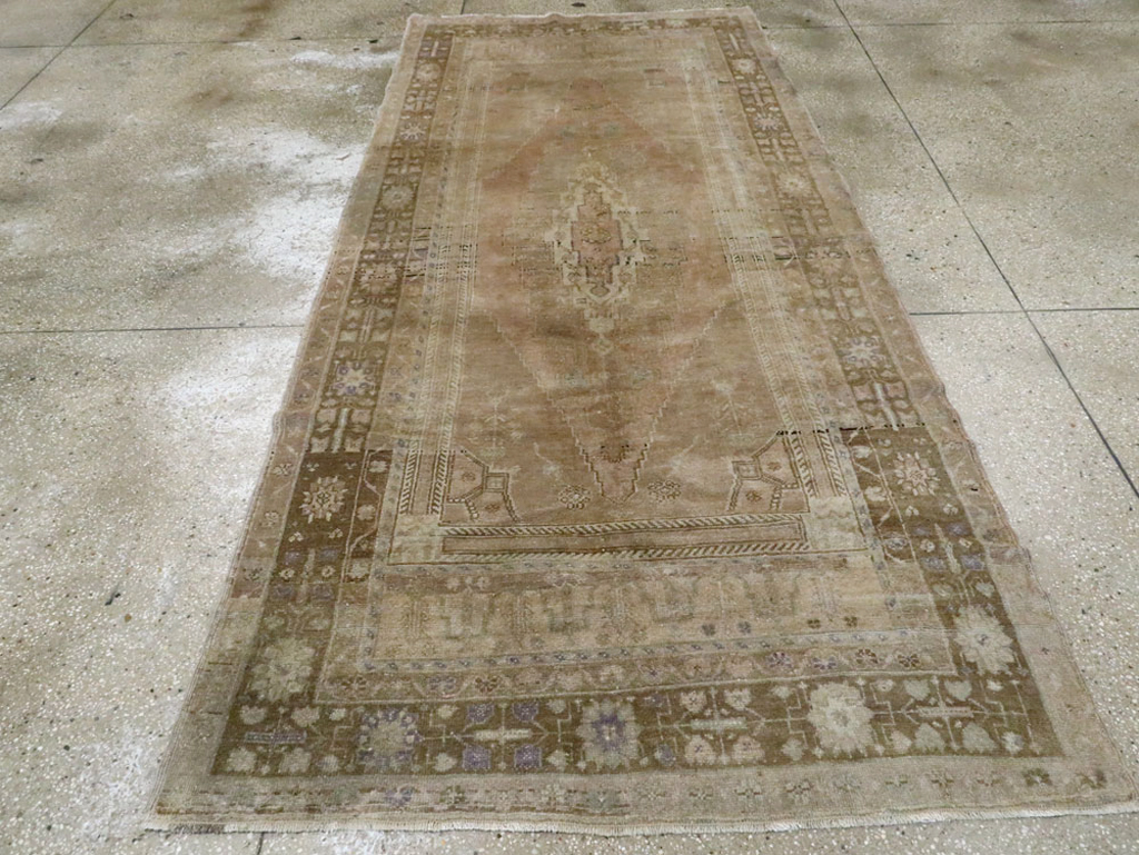 Antique Turkish Oushak Carpet, No.17323 - Staging