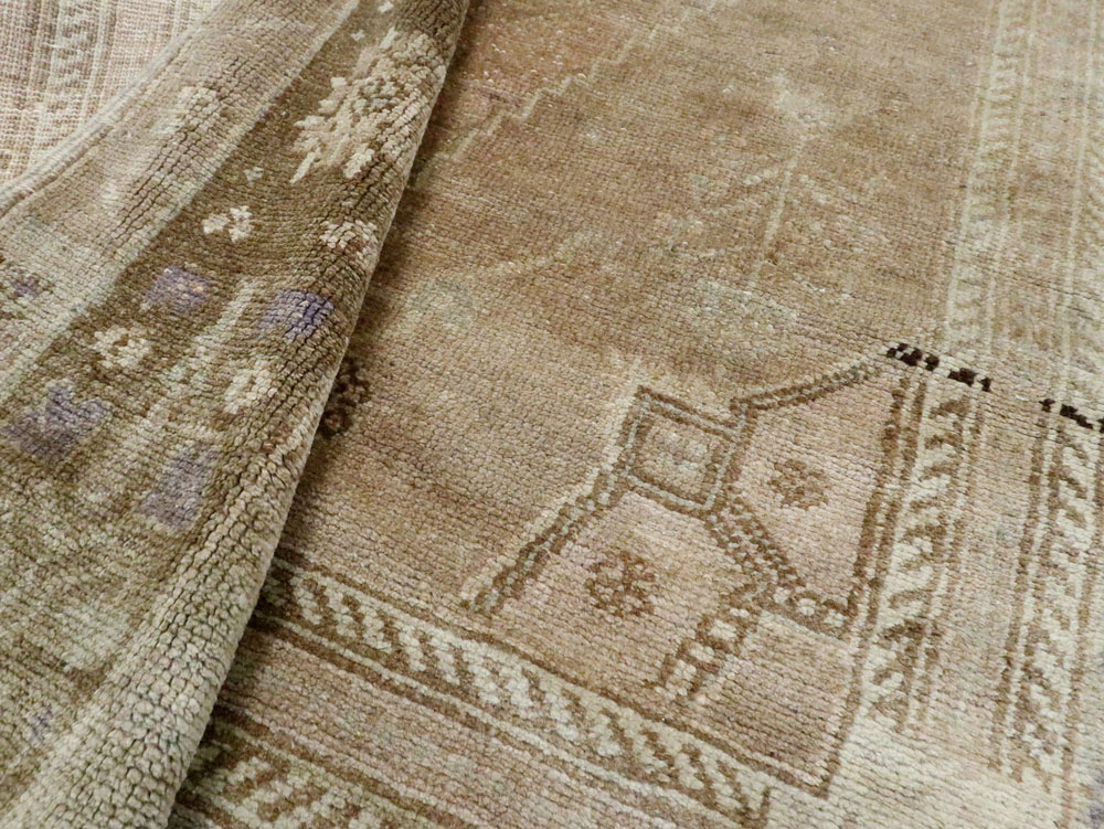 Antique Turkish Oushak Carpet, No.17323 - Staging