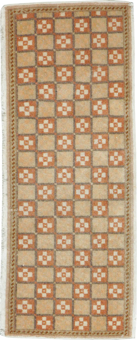 Antique Turkish Sivas Rug, No.17337 - Staging