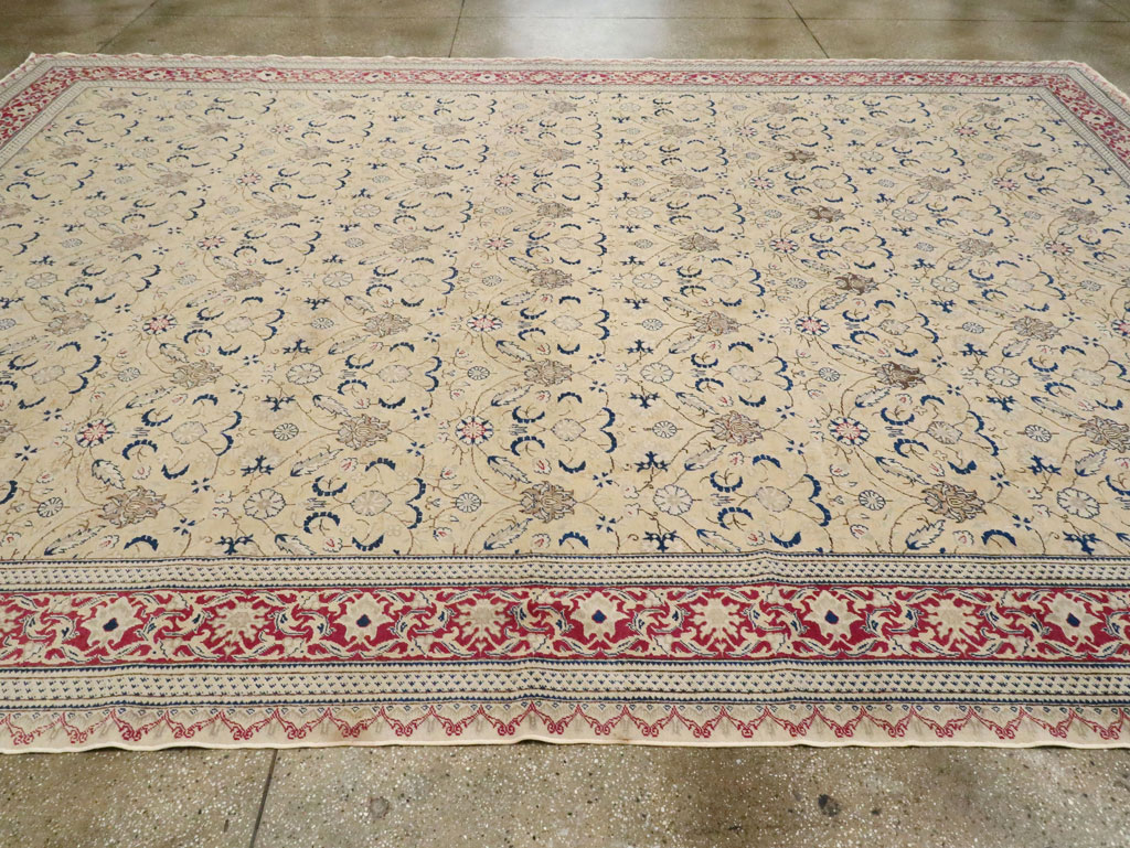 Vintage Turkish Sivas Carpet, No.17338 - Staging
