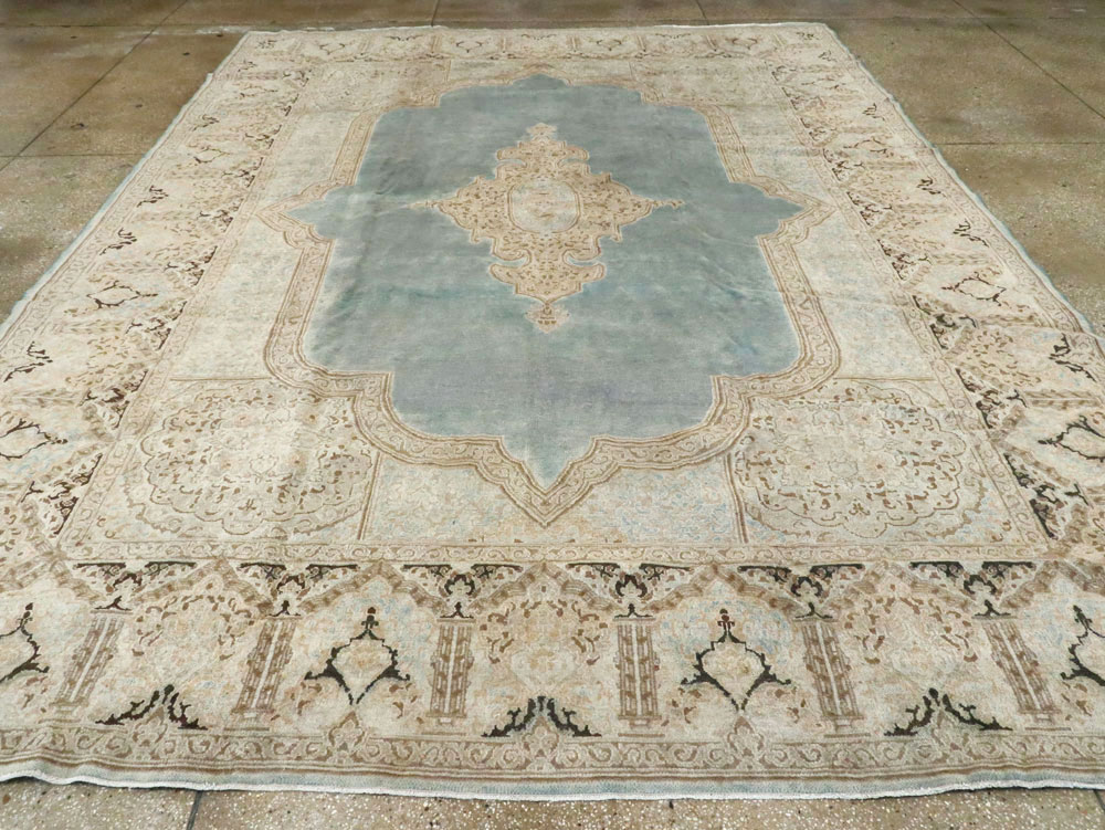 Vintage Persian Kerman Carpet, No.17368 - Staging