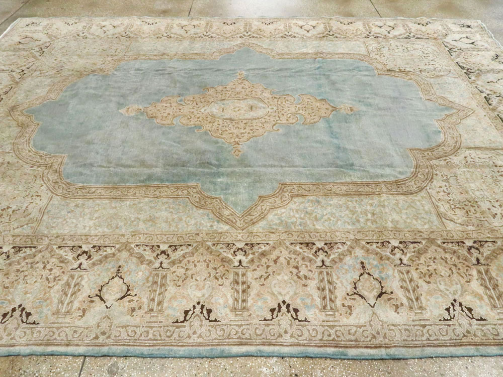 Vintage Persian Kerman Carpet, No.17368 - Staging