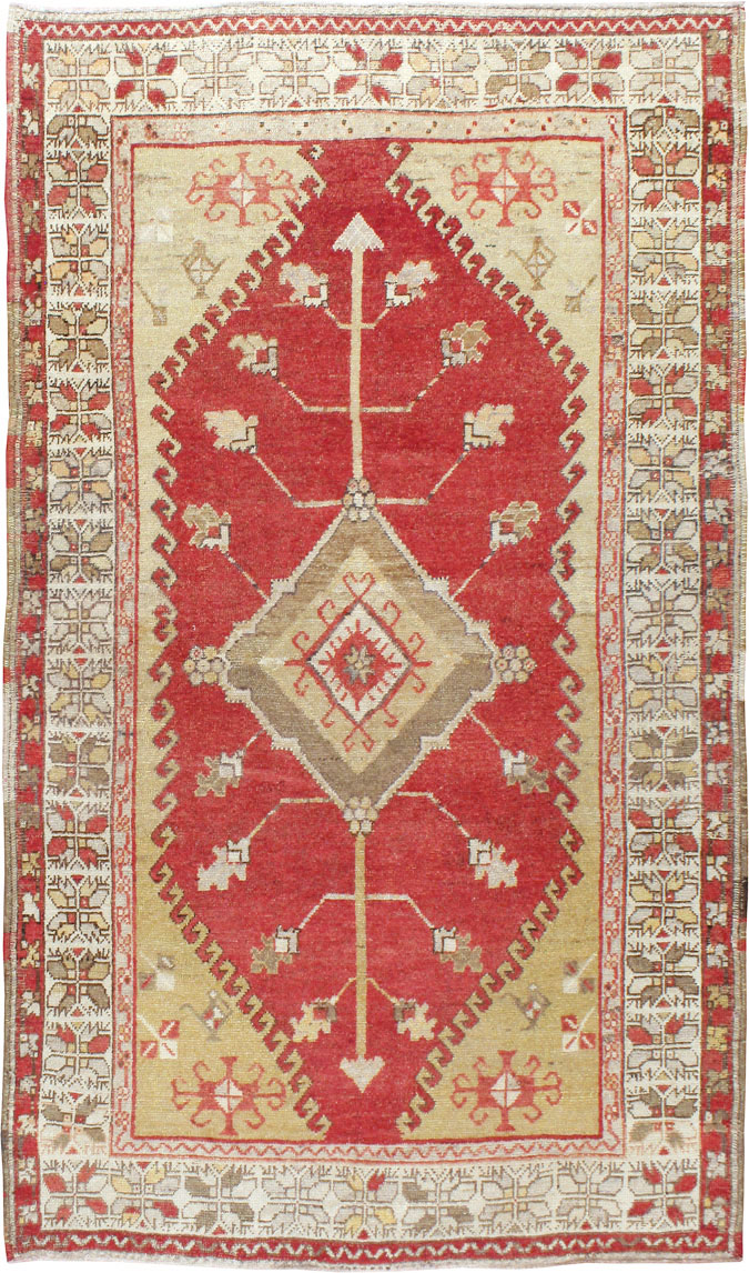 Antique Oushak Carpet, No.17376 - Staging