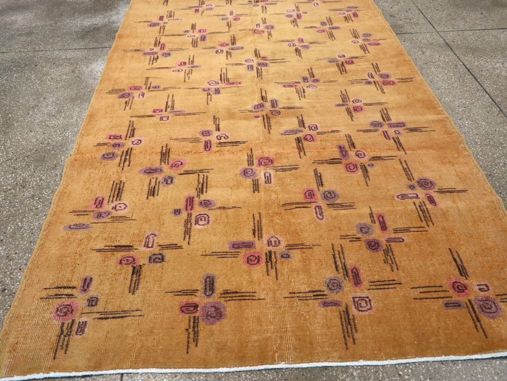 Vintage Turkish Anatolian Carpet, No.17380 - Staging