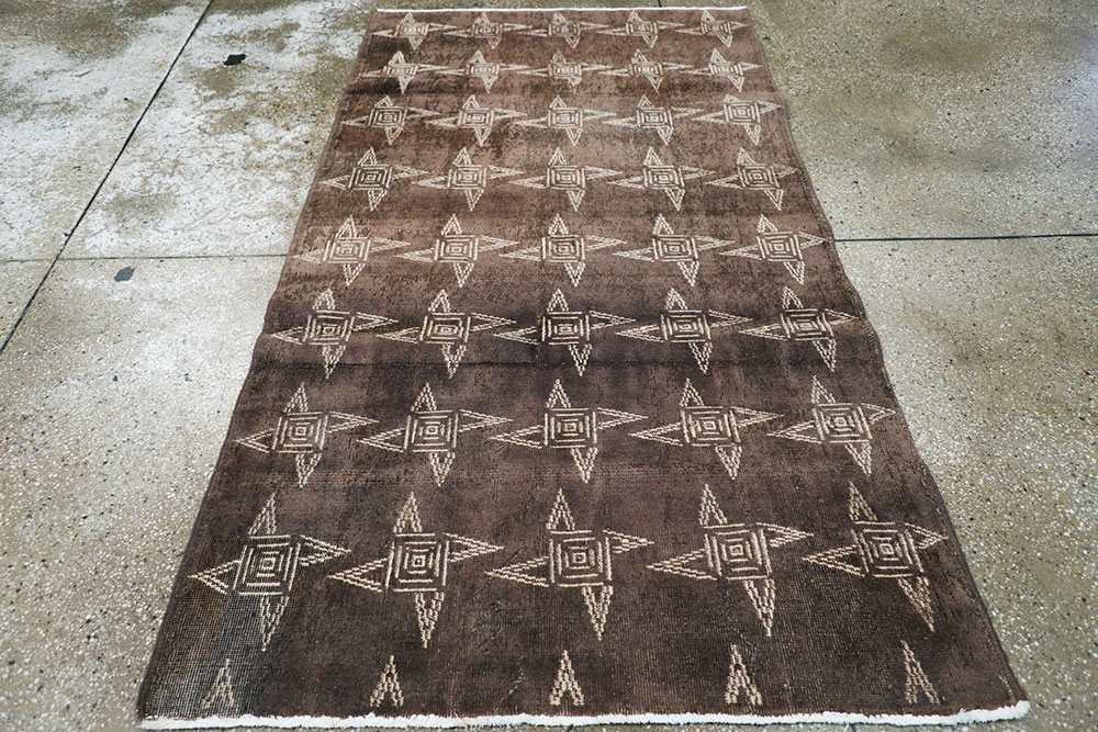 Vintage Turkish Anatolian Rug, No.17381 - Staging