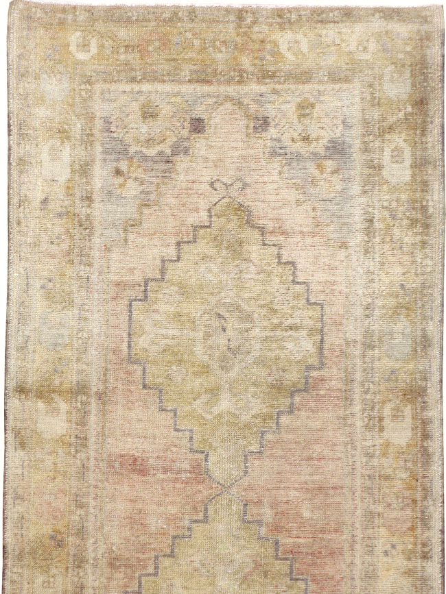 Vintage Turkish Oushak Rug, No.17403 - Staging