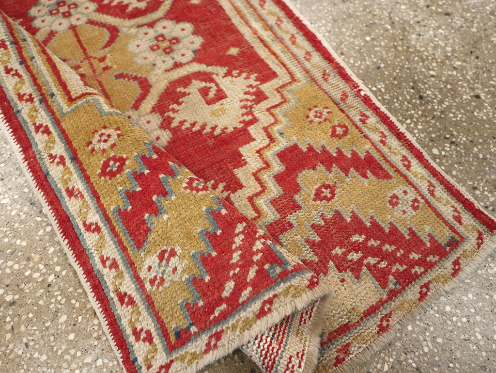 Antique Turkish Oushak Rug, No.17406 - Staging