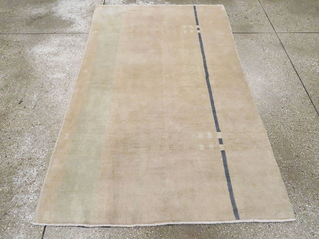 Vintage Turkish Anatolian Modernist Rug, No.17430 - Staging