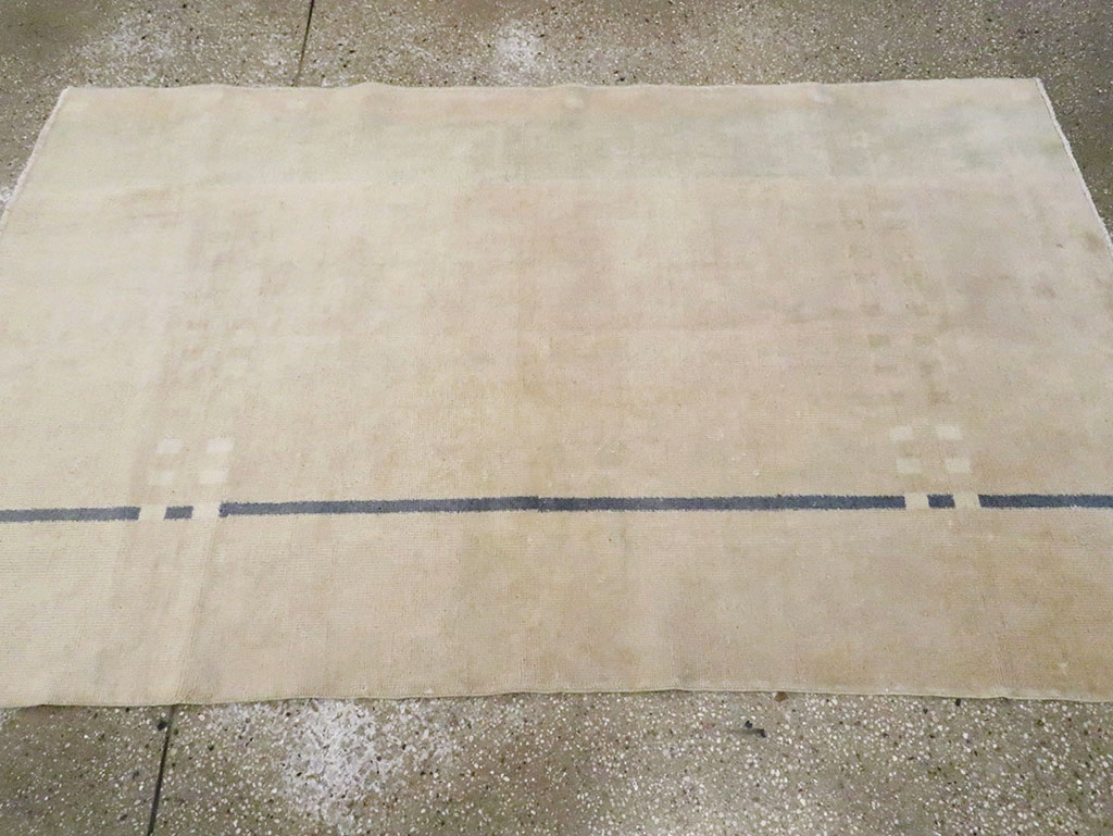 Vintage Turkish Anatolian Modernist Rug, No.17430 - Staging